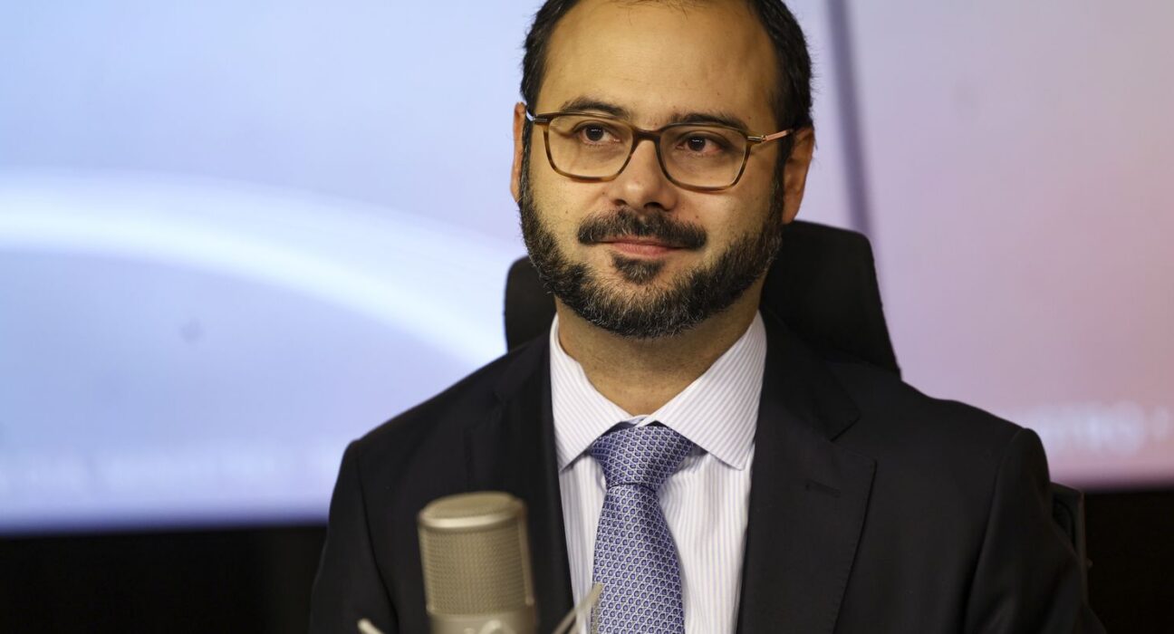 Governo avalia aumento de contratação pelo MEI com o fim da 6x1