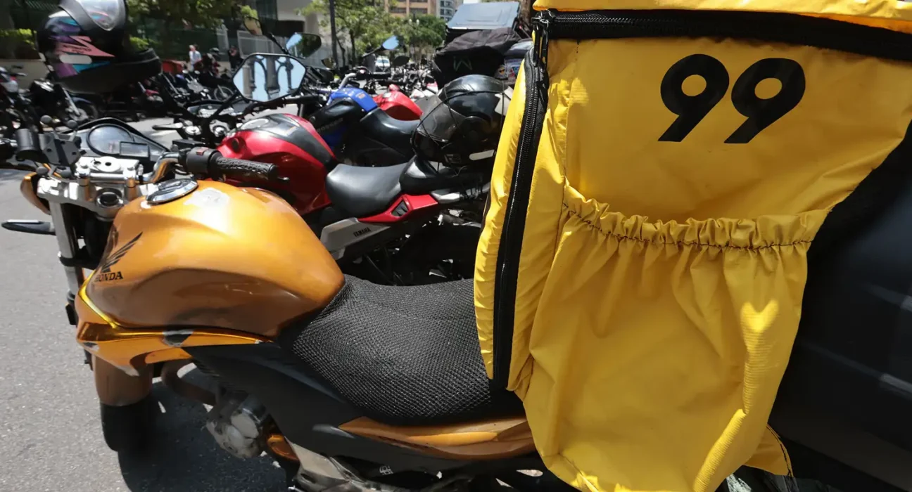 App 99 desenvolve tecnologia para monitorar motociclistas parceiros