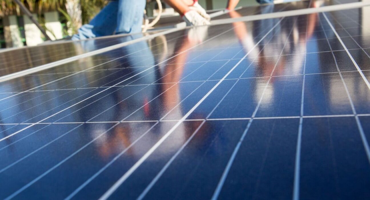 Energia solar supera R$ 300 bilhões em investimentos