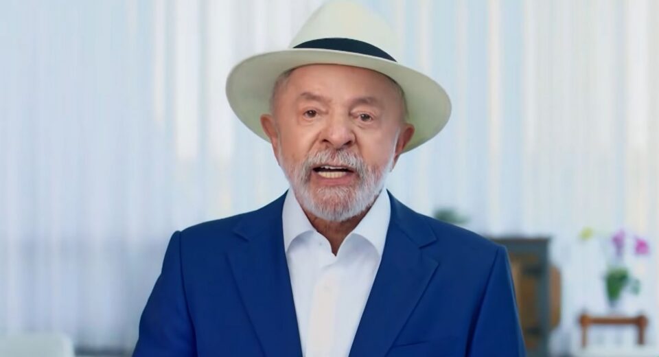 "É um caso de polícia", diz Lula sobre relação entre Flávio e Vorcaro