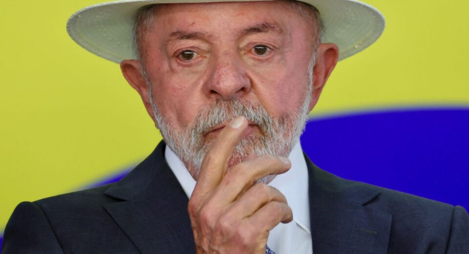 Detenção de ativista brasileiro em Israel é injustificável, diz Lula
