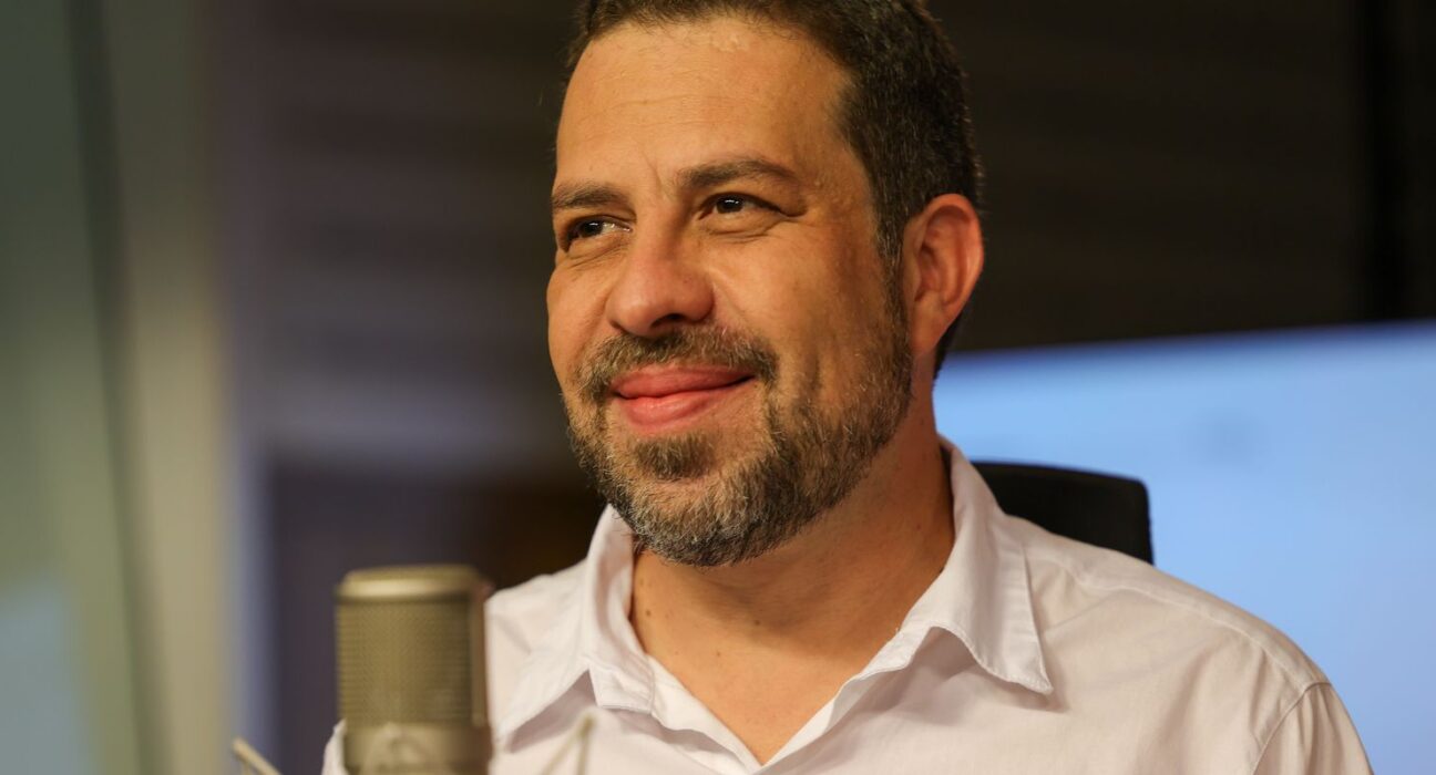 Na Mesa com Datena recebe o ministro Guilherme Boulos nesta terça