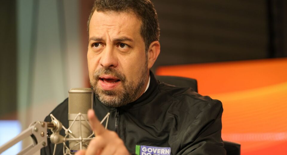 Boulos volta a criticar “terrorismo econômico” contra fim da 6 por 1
