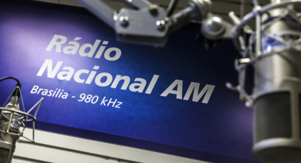 Videocast celebra 90 anos da Rádio Nacional