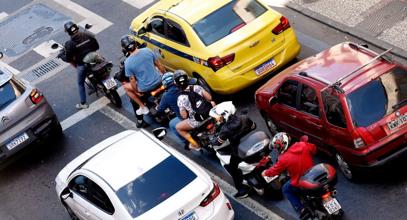 Mortes envolvendo moto aumentam com expansão da economia de aplicativo