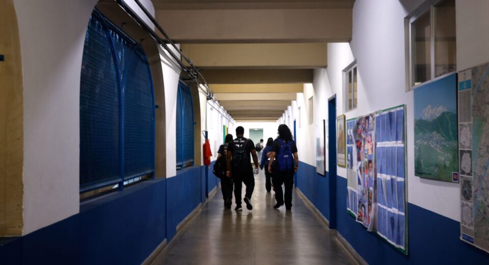 Enfrentamento à violência é desafio para 71,7% dos gestores de escolas