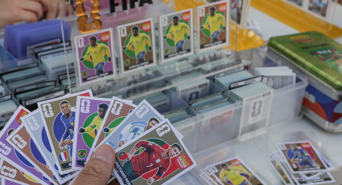 Troca de figurinhas pode atenuar alto custo do álbum da Copa do Mundo