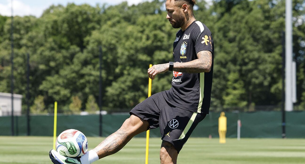 Neymar volta a treinar com a seleção a 2 dias do jogo contra o Haiti