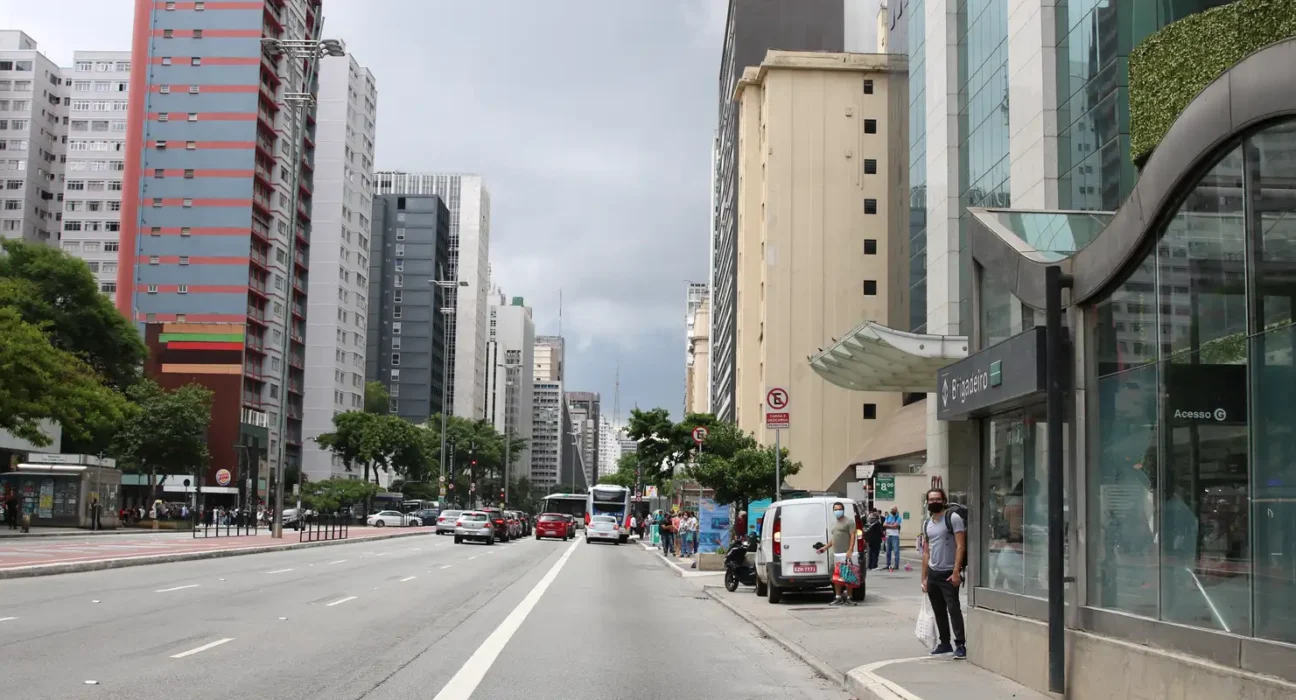 FGV: gasolina, etanol e café recuam e ajudam IGP-M cair 0,5% em junho