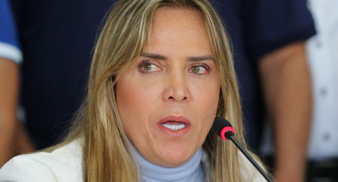 Governadora do DF recebe alta após apresentar quadro de pneumotórax