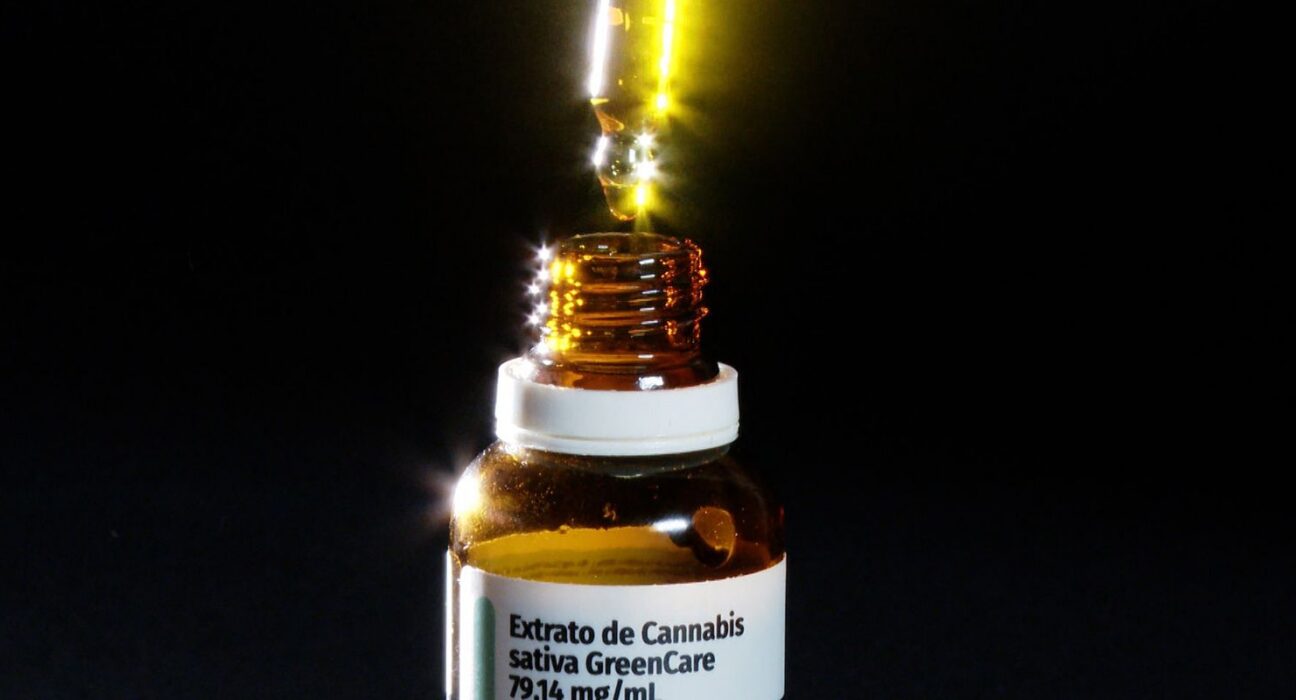 Maioria dos pacientes que importa remédios canábicos faz musculação