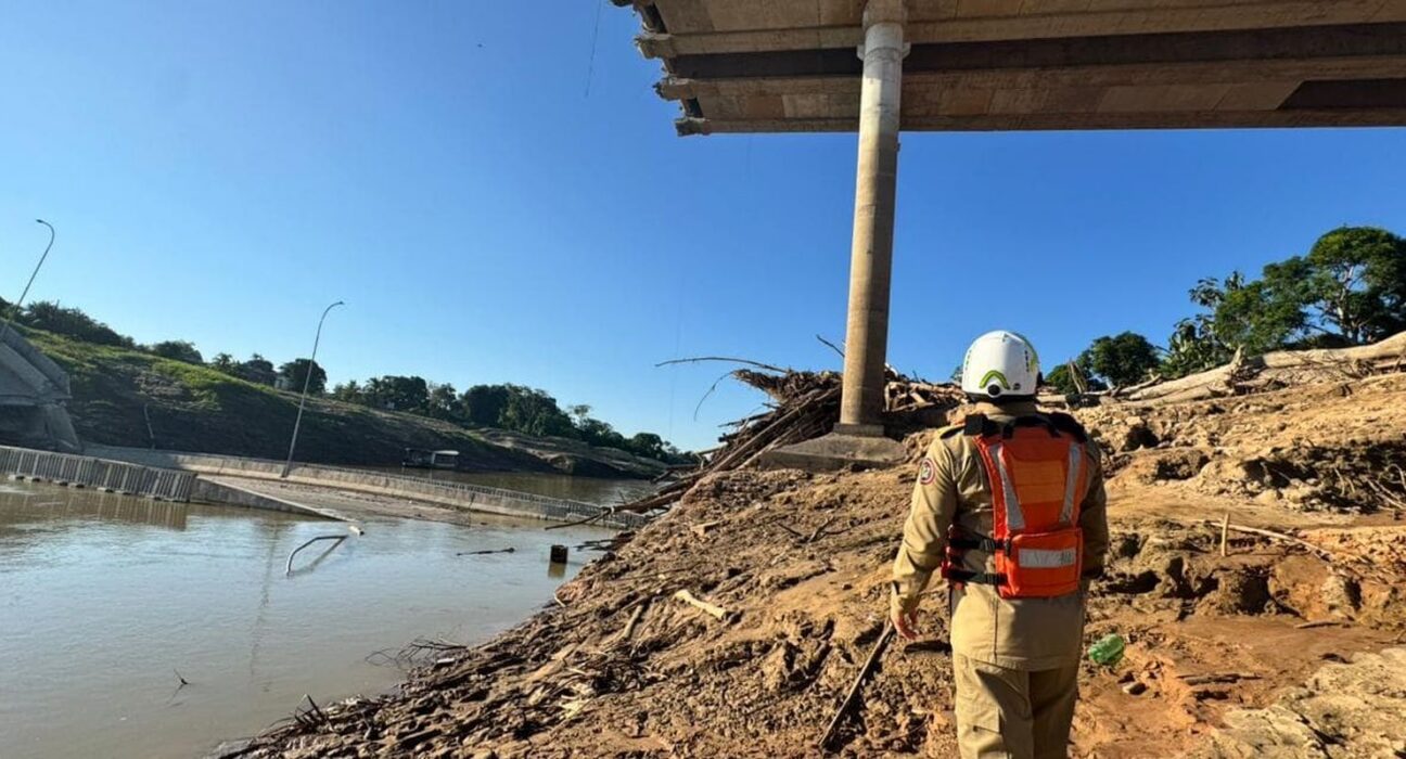 Ponte de R$ 36 milhões desaba e deixa quatro feridos no Acre