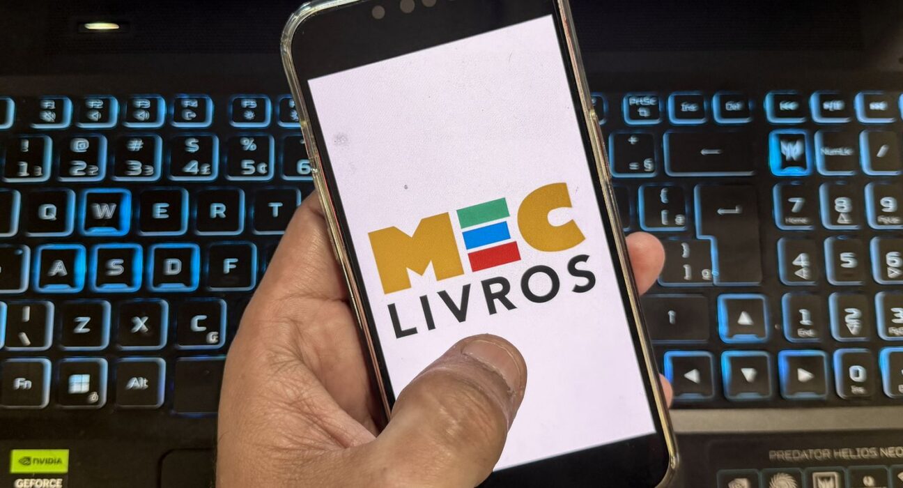 MEC Livros oferece mais 7,8 mil obras em inglês e espanhol