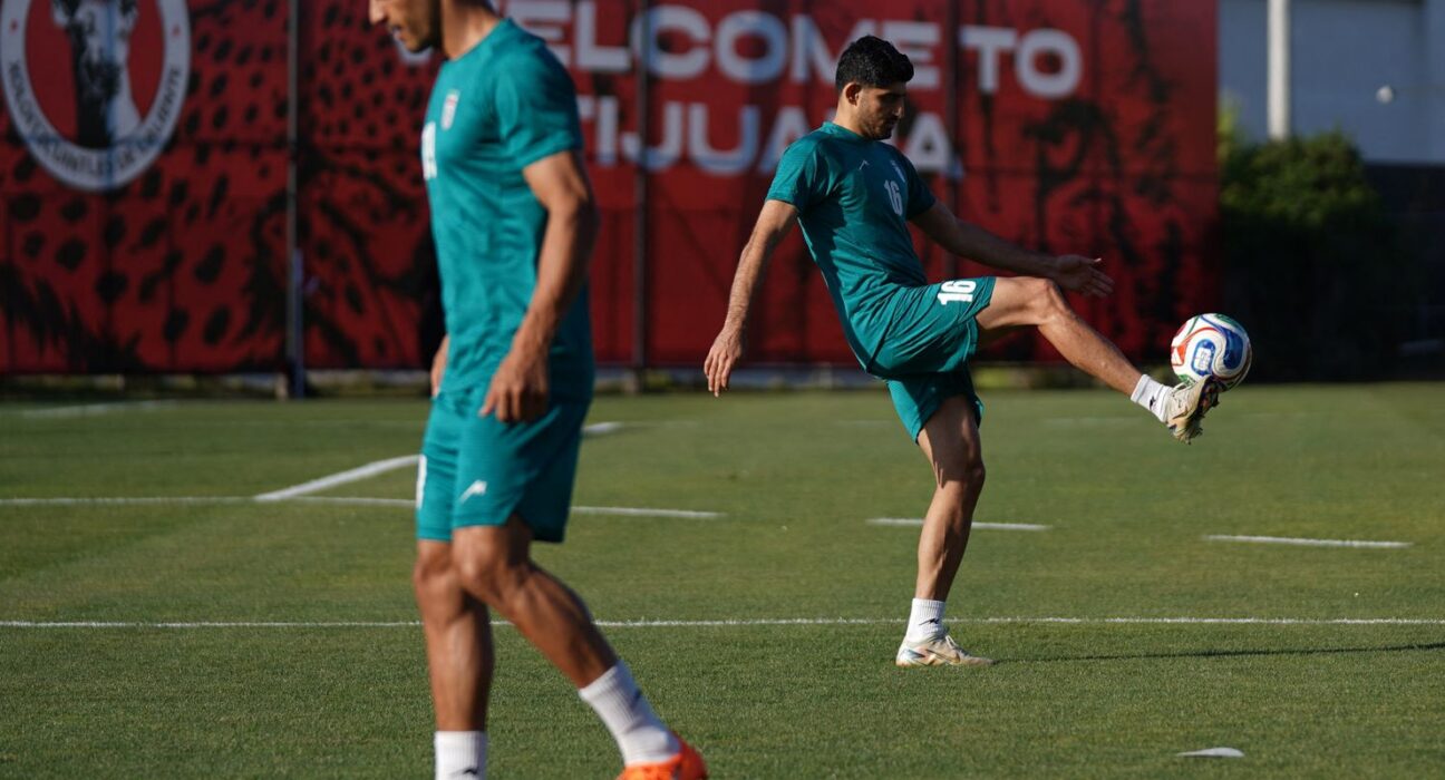 Em carta deixada em vestiário, seleção iraniana pede paz entre nações