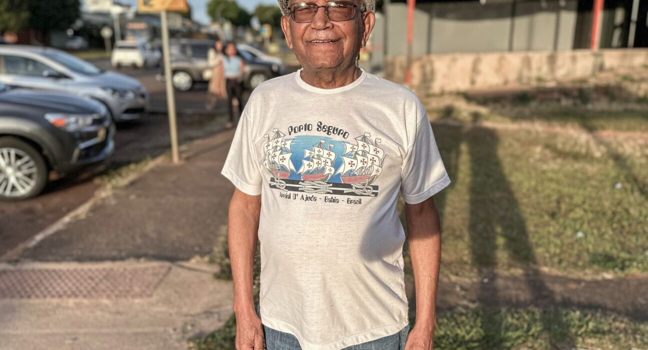 Torcedor da seleção há 20 Copas, Seu Simão, 91 anos, aposta no hexa