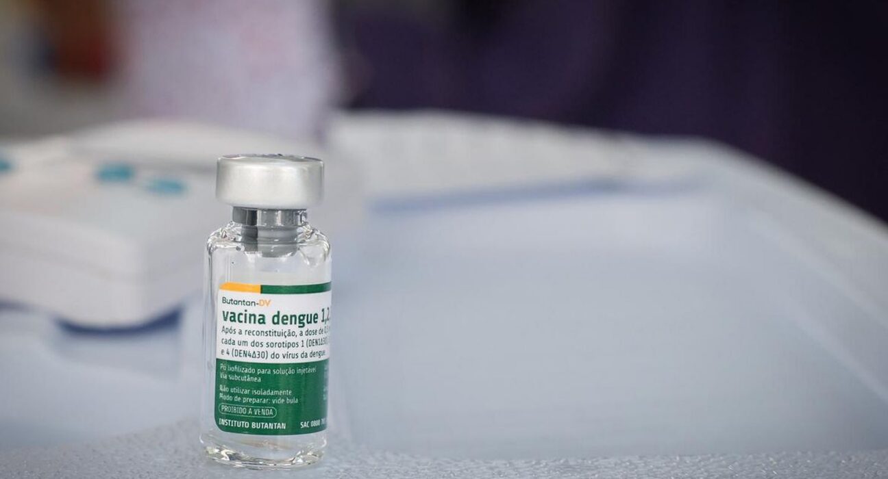 Butantan mantém estudo sobre vacina da dengue em idosos