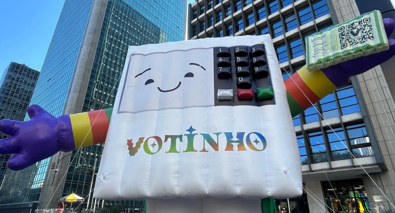 A 30ª Parada do Orgulho LGBT+ alerta sobre importância do voto