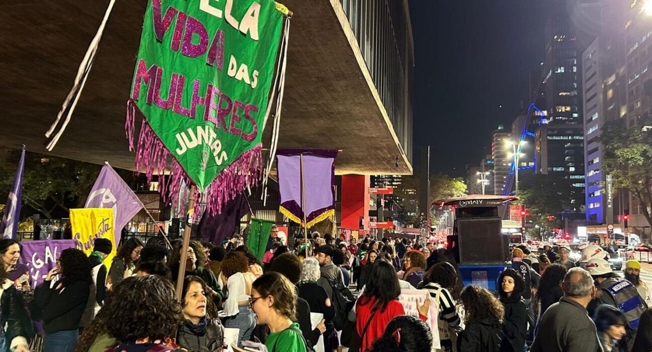 Ato em SP pede manutenção de norma sobre aborto em casos de estupro