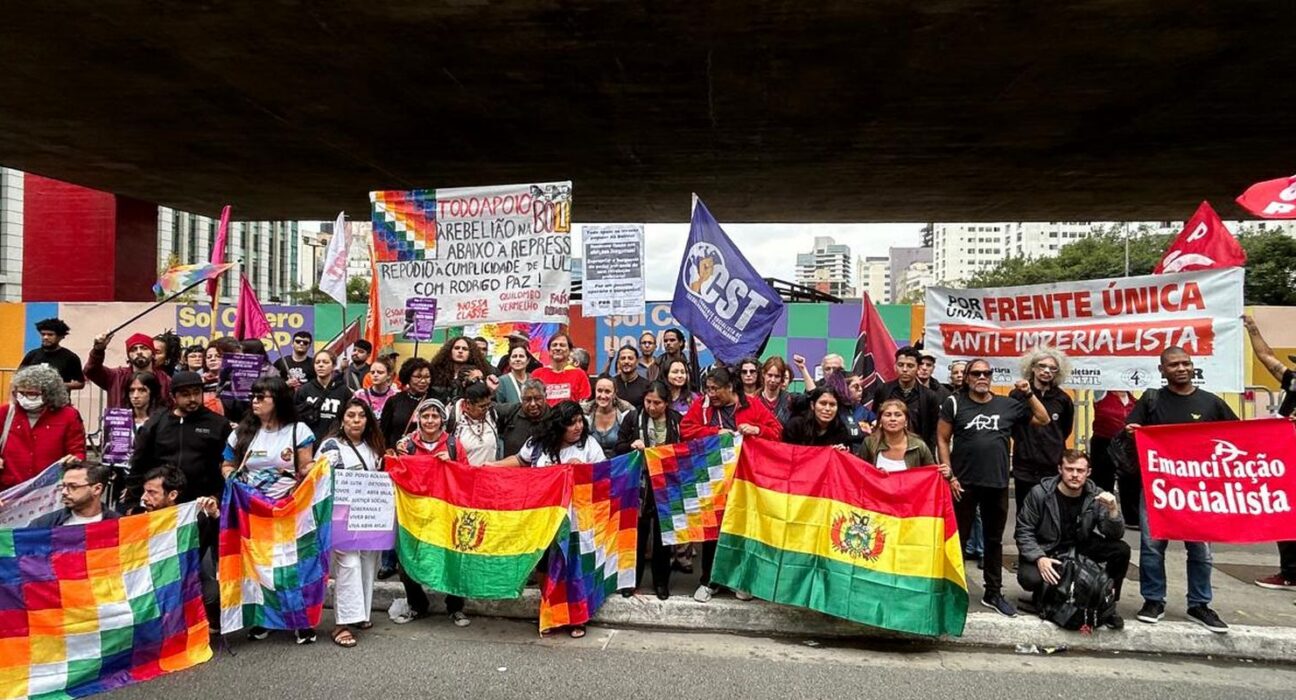 Ato em São Paulo presta solidariedade a protestos na Bolívia