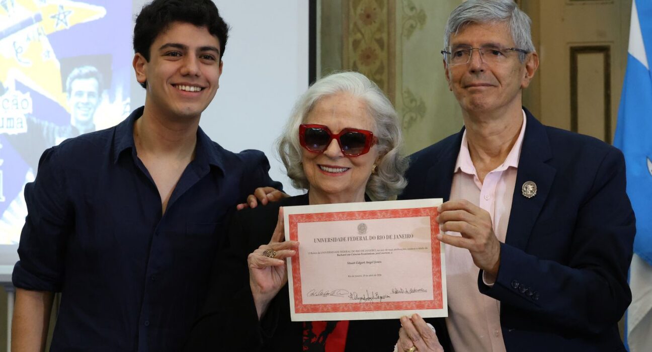 UFRJ dá diploma 55 anos depois da morte de Stuart Angel
