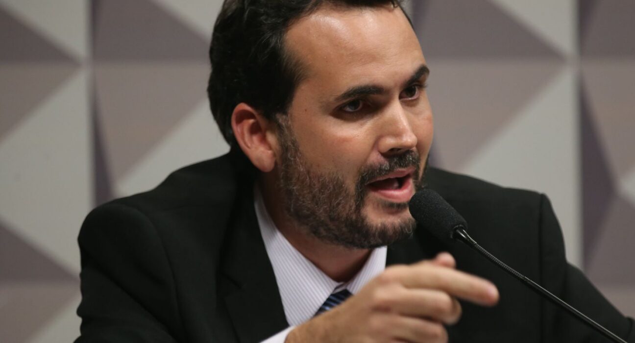 Subsídio de R$ 0,35 ao diesel não será retomado, diz ministro