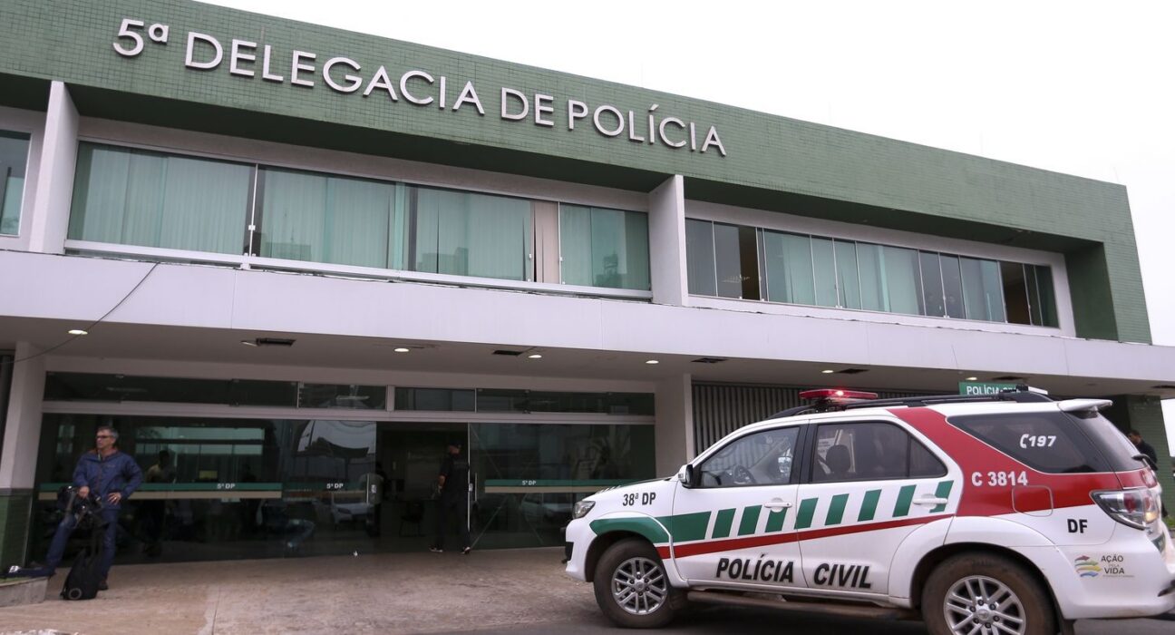Polícia Civil do DF não indicia Bolsonaro no caso de arma apreendida