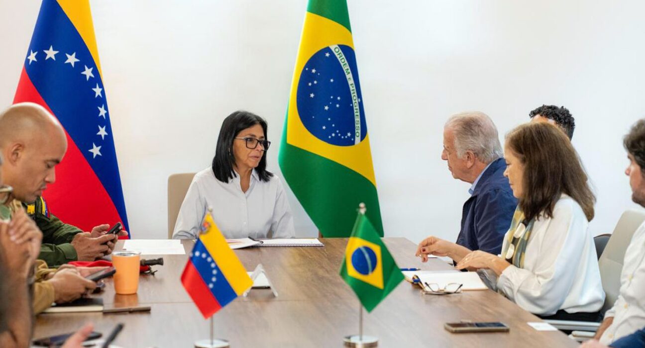 "Ajuda brasileira não será episódica", diz Múcio em visita à Venezuela