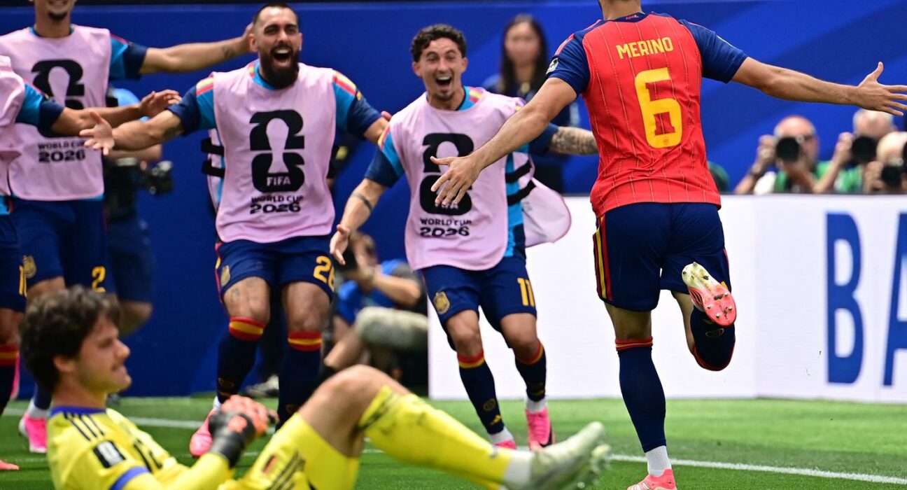 Espanha vai à semifinal e frustra sonho belga; Merino decide outra vez