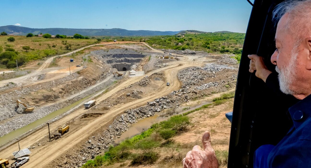 Lula inaugura túnel de transposição das águas do São Francisco no RN