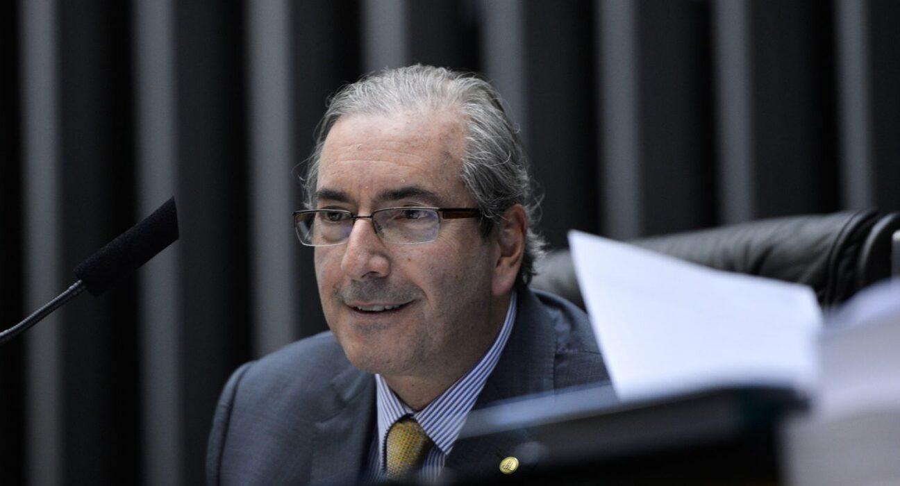 STF bloqueia R$ 6 milhões de Eduardo Cunha por indicação de emendas