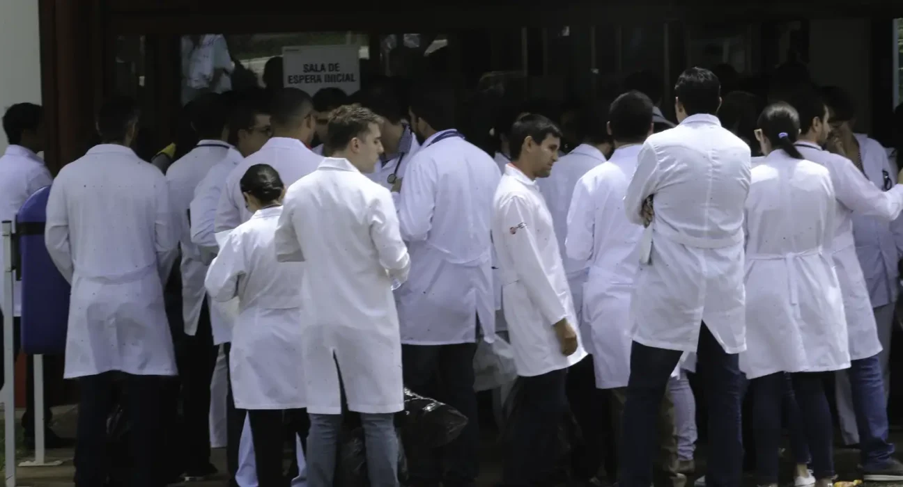 Enare: inscrição para residência médica com pré-requisito segue até 4ª