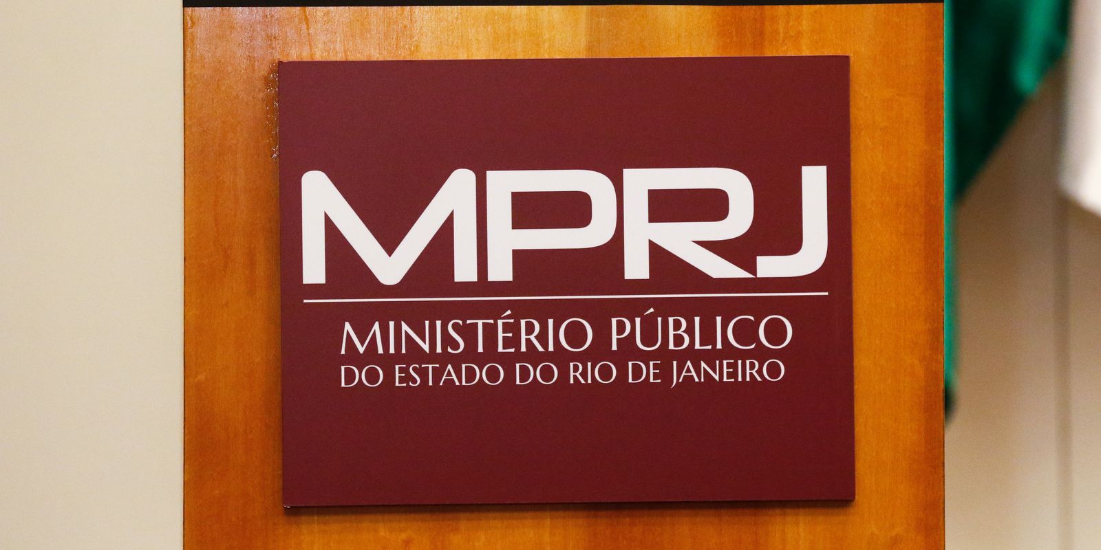 Justiça afasta servidor por suspeita de licenças ambientais ilegais