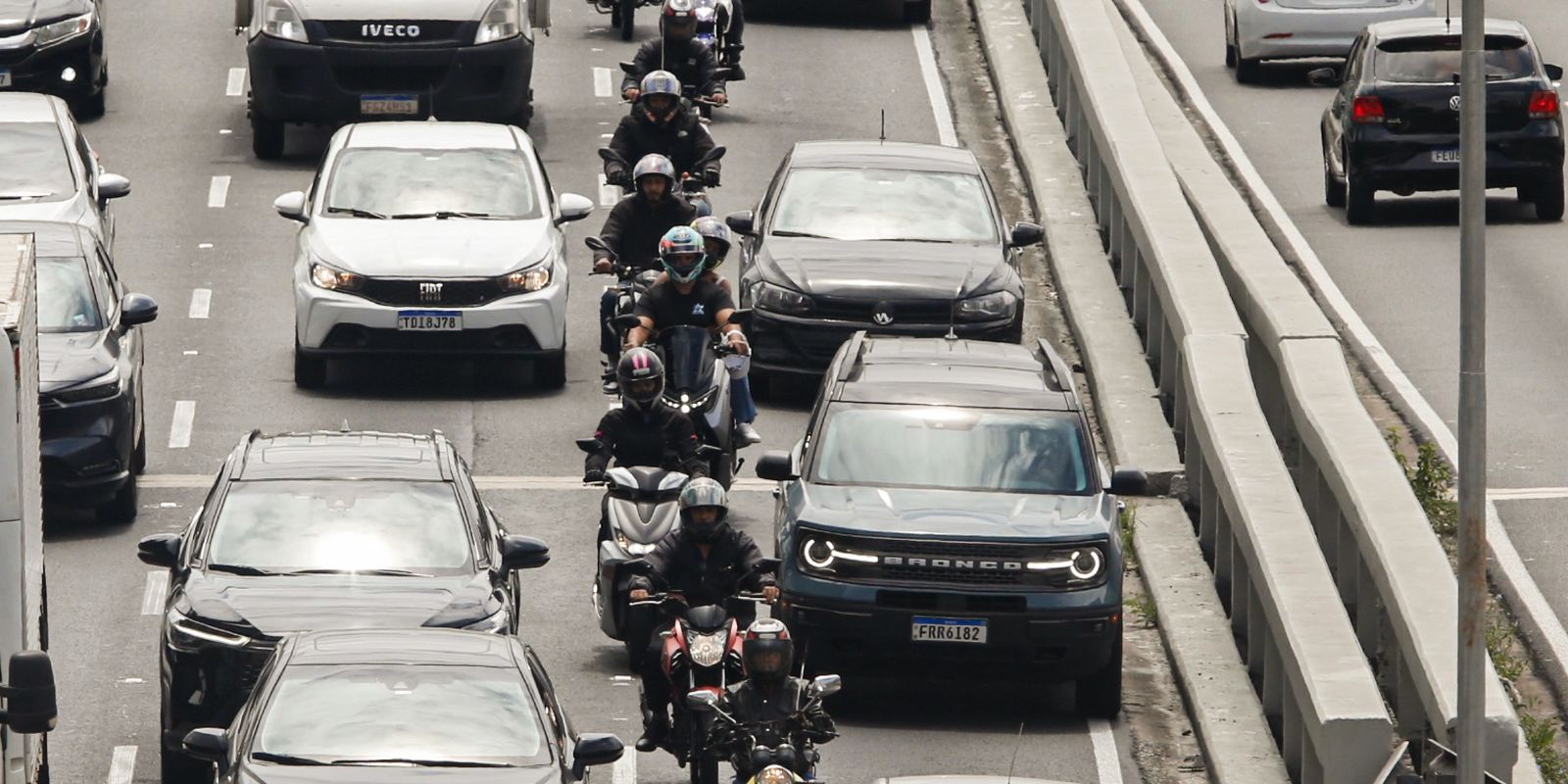 Justiça manda prefeitura de São Paulo liberar Uber Moto