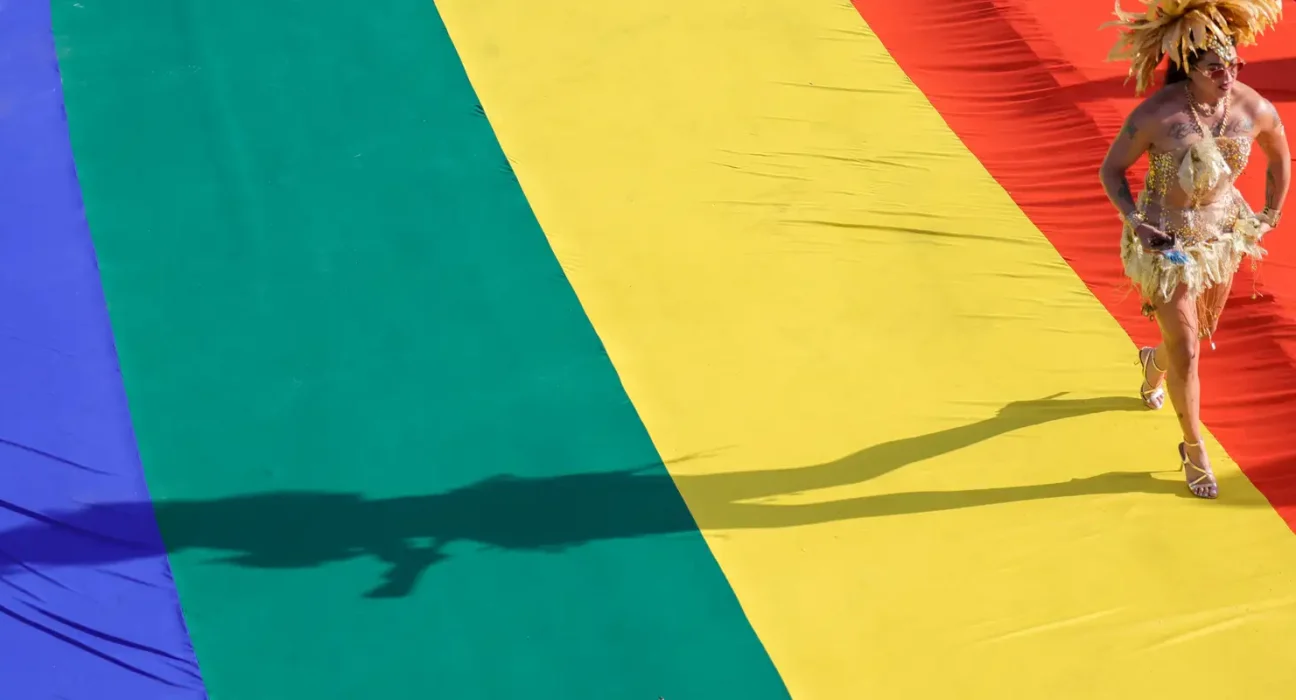 Parada Brasília Orgulho traz campanha do voto contra o preconceito