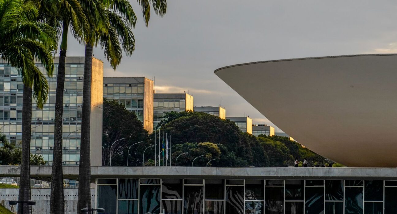 Congresso se aproxima do recesso sem votar PEC 6x1 e PL da Misoginia
