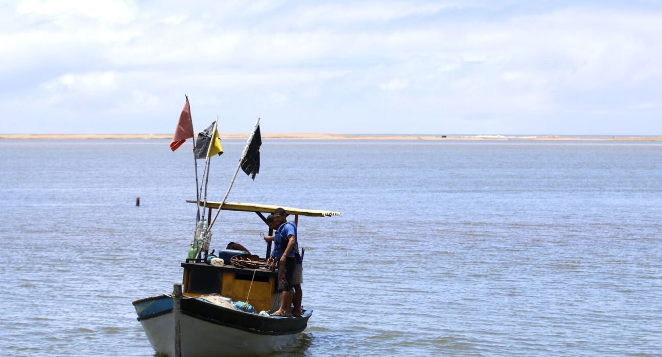 Pescadores artesanais começam a receber seguro-defeso retroativo