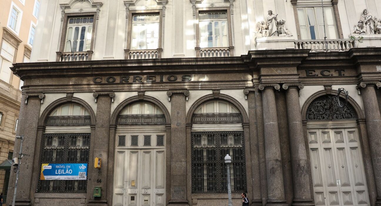 Antiga sede dos Correios no centro do Rio vai a leilão nesta quinta