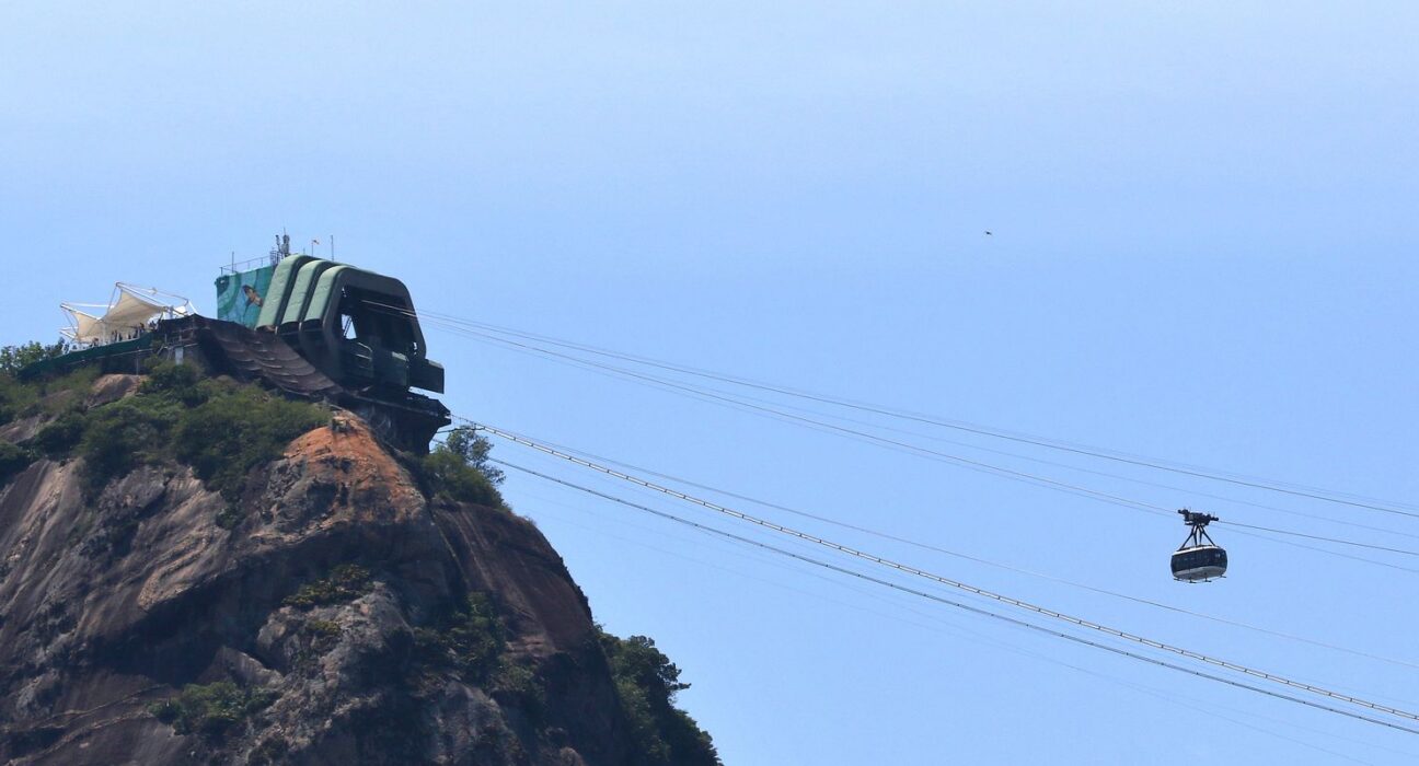 Justiça mantém suspensão de obras de tirolesa no Pão de Açúcar