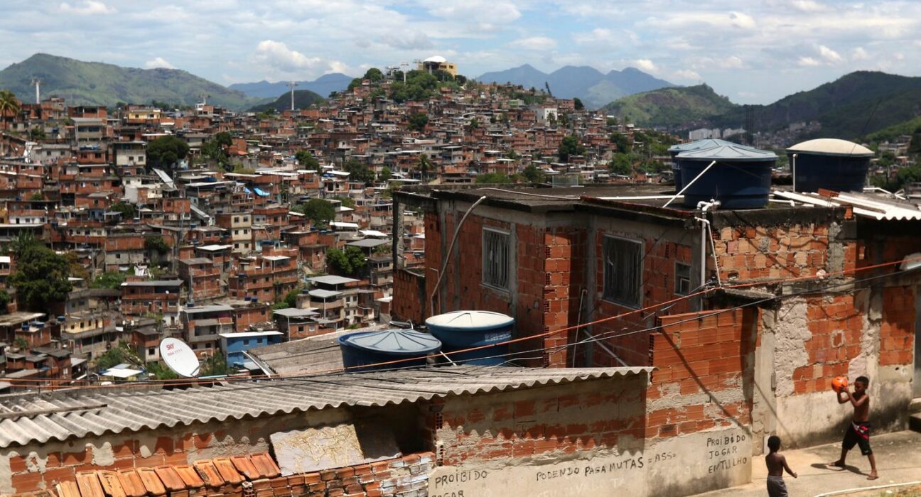 Gênero, raça e origem familiar definem mobilidade social, diz estudo
