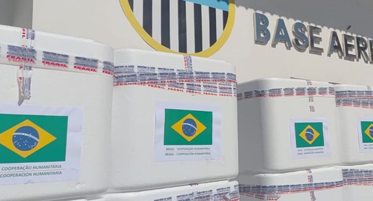 Brasil envia 690 mil doses de vacinas em ajuda à Venezuela