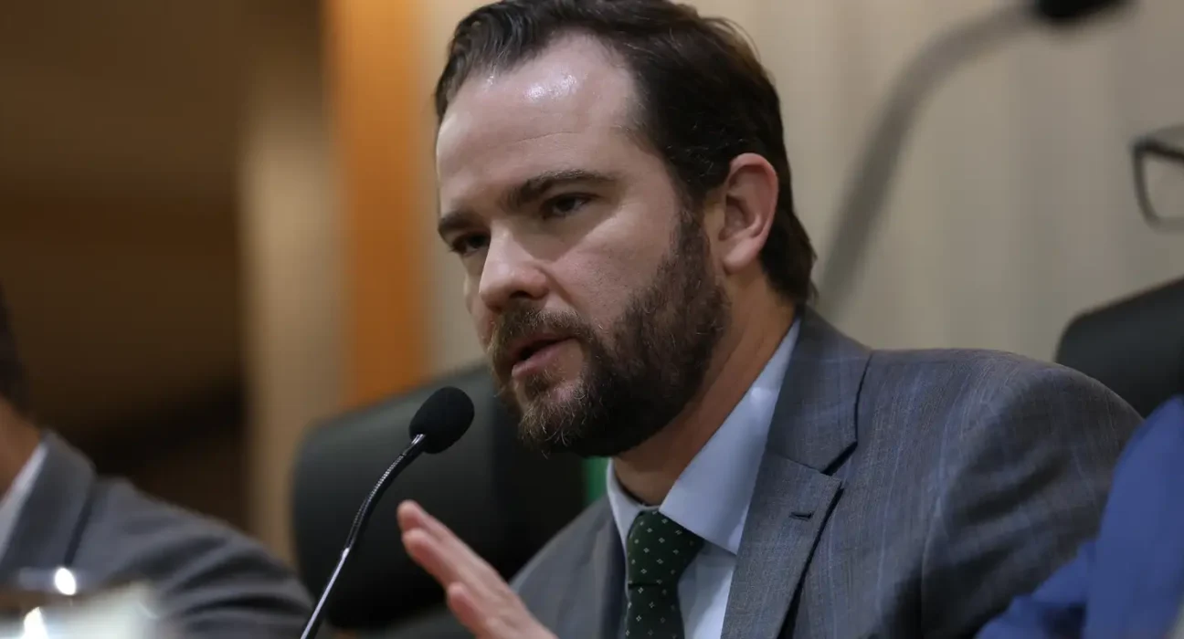 Durigan pretende mediar negociação do Rio com BNDES e Banco do Brasil
