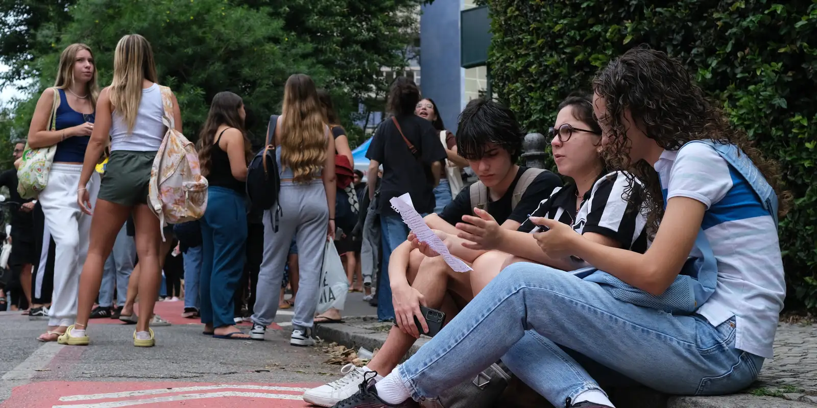 Saeb 2025: Brasil recupera nível pré-pandemia, mas ainda tem gargalos