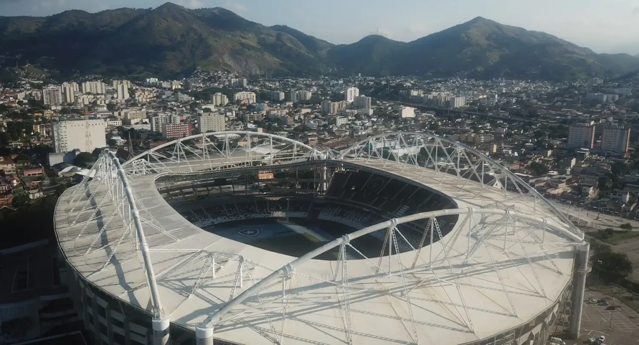 Ventania no Rio adia Botafogo x Fluminense pelo Brasileirão Feminino