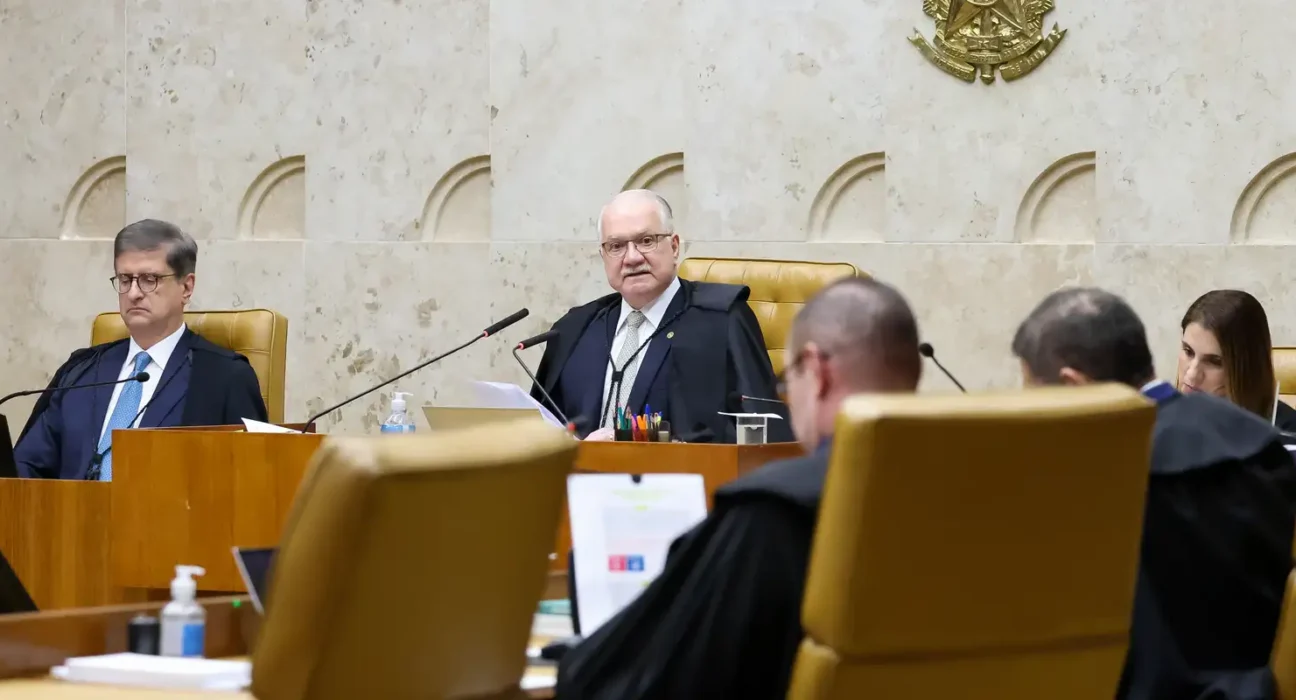 Fachin: críticas não fragilizam STF, mas fortalecem democracia