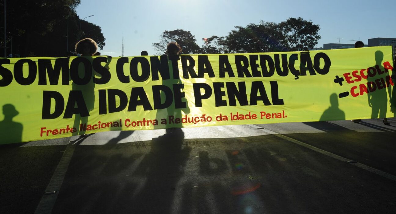 Pediatras se manifestam contrários à redução da maioridade penal