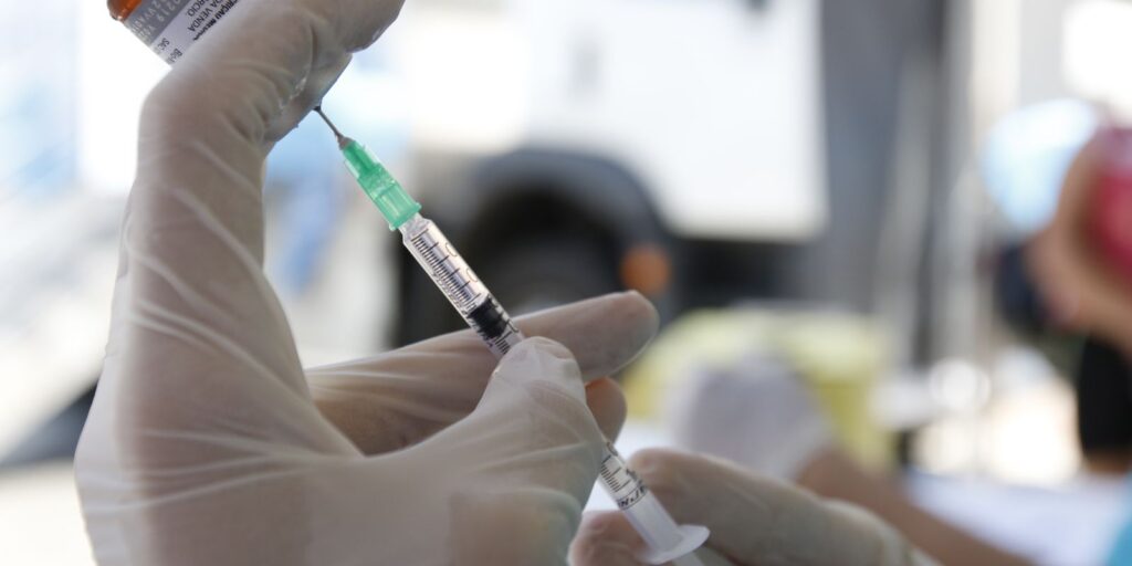 Campanha contra sarampo vacinou 280 mil pessoas em SP em uma semana