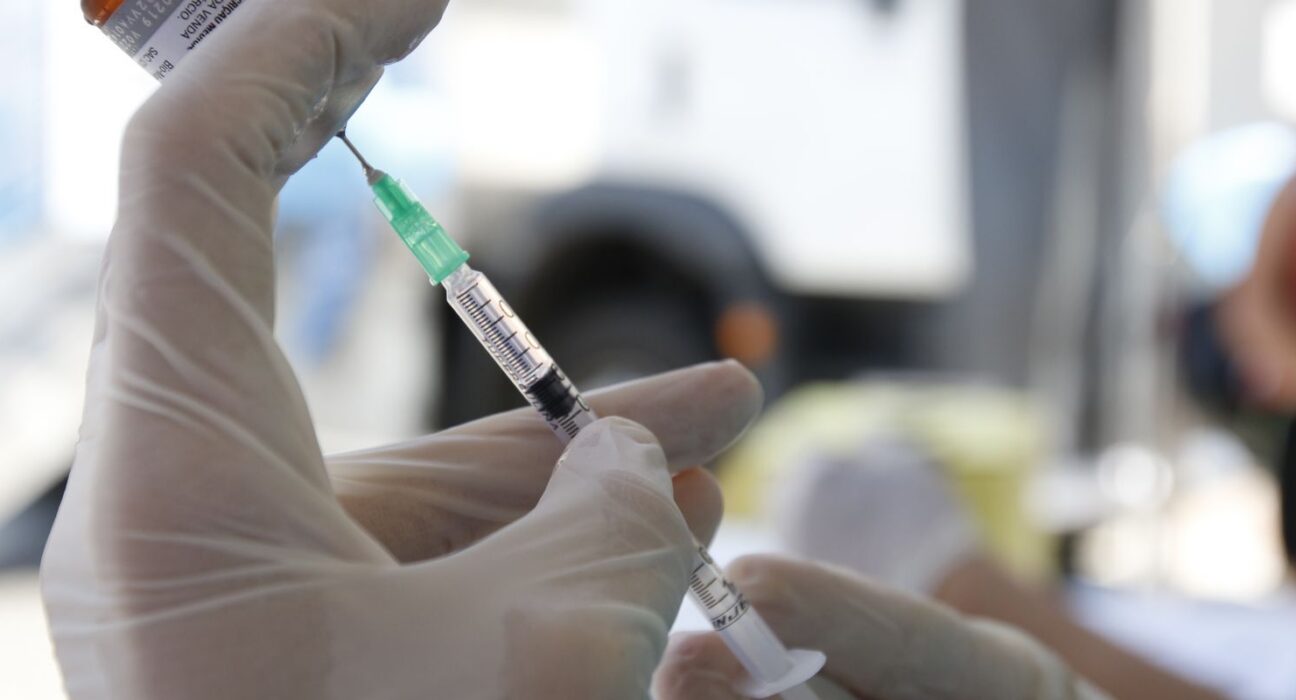Campanha contra sarampo vacinou 280 mil pessoas em SP em uma semana
