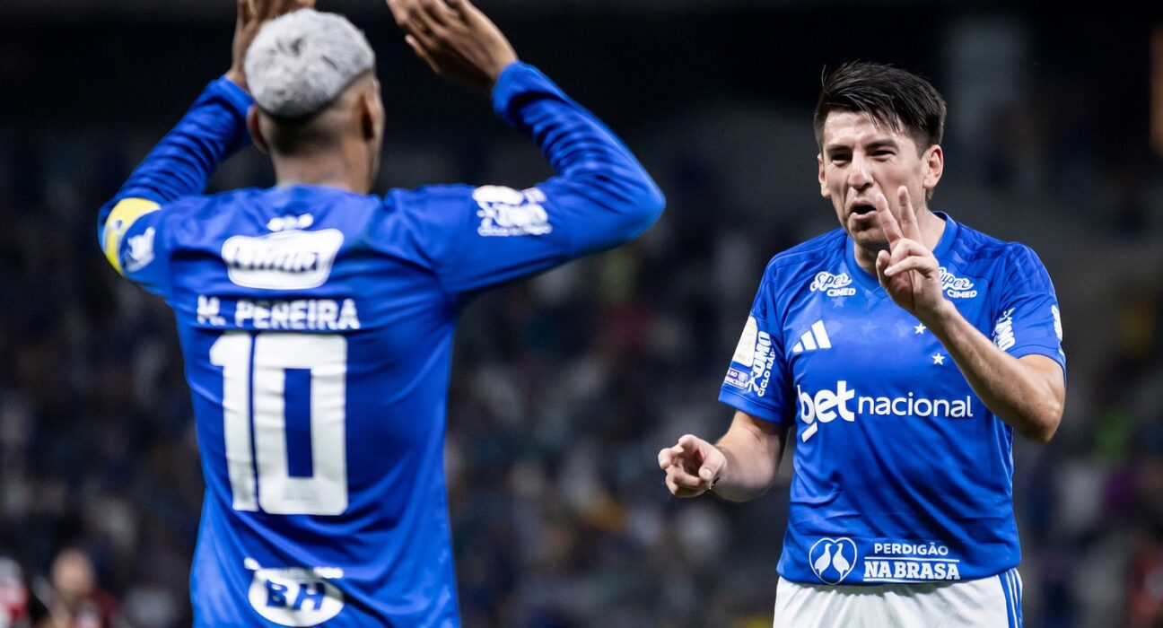 Cruzeiro vence Flamengo e Palmeiras agradece no Brasileirão