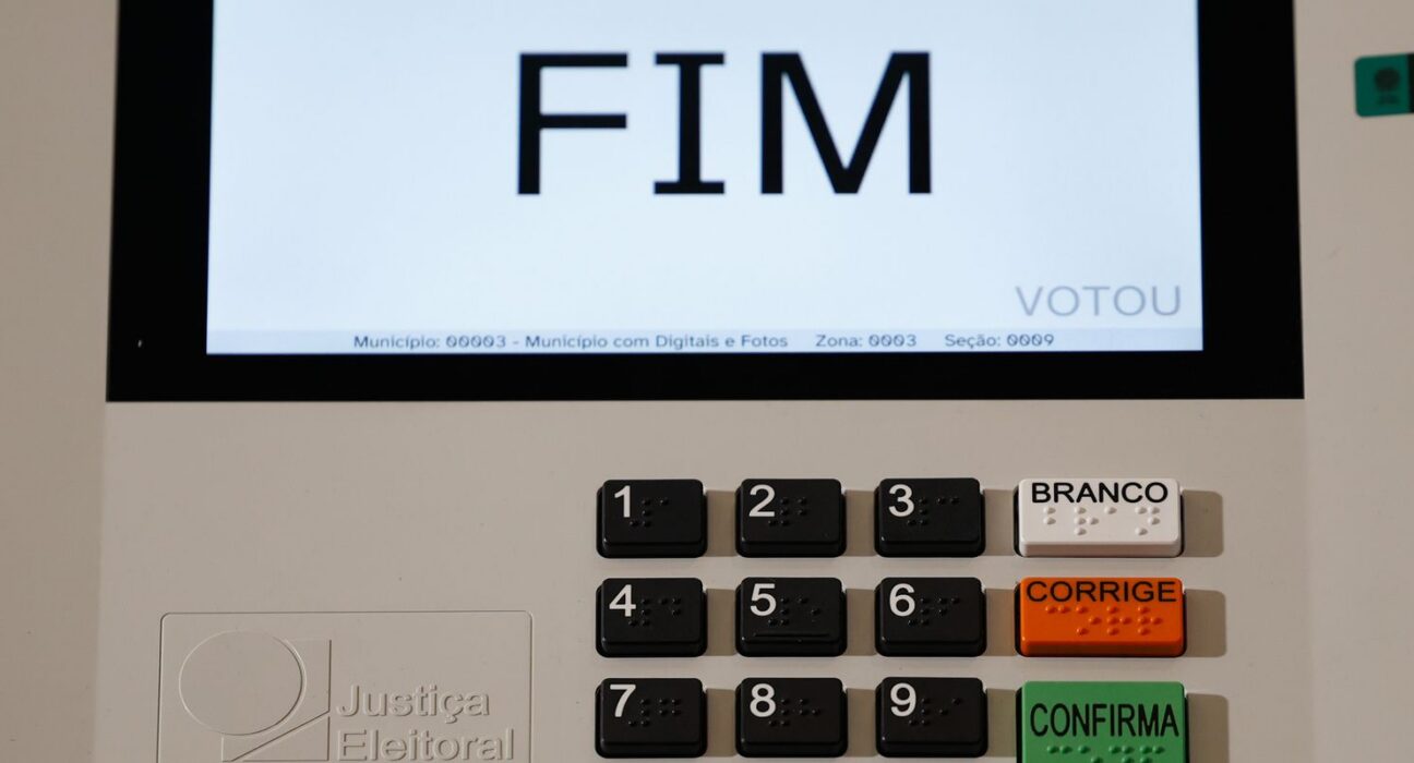 Federação PSOL-Rede oficializa apoio à candidatura de Lula à reeleição