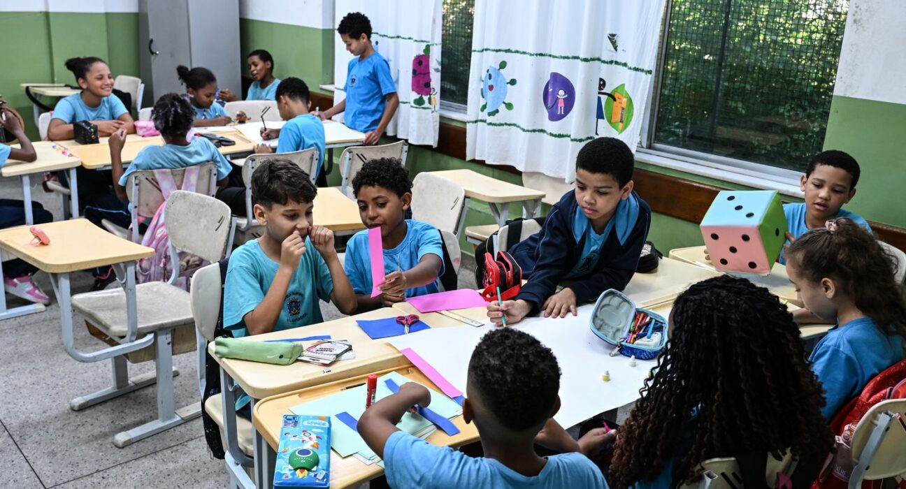 Ensino integral acelera aprendizado de vulneráveis